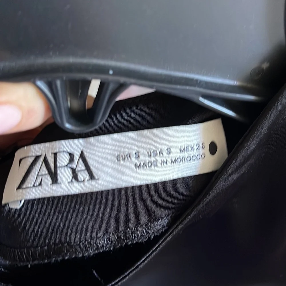 Zara gorgeous and elegant evening dress - Picture 10 of 10